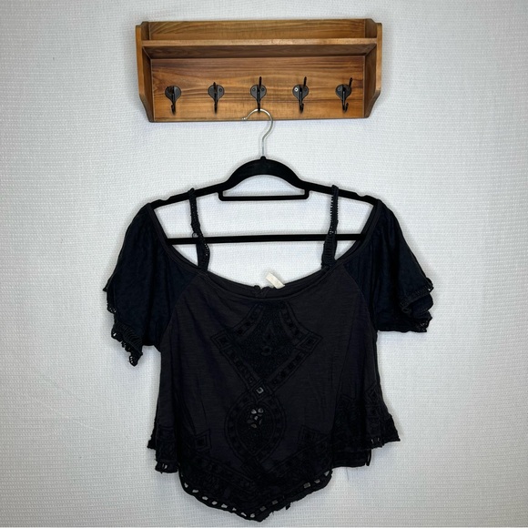 Free People | Size XS Cold Shoulder Black Asymmetrical Short Sleeve Blouse - Picture 1 of 5